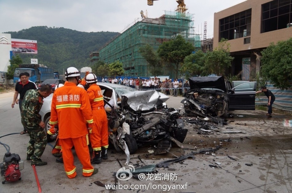 福安市最新动态：突发车祸事件追踪报道